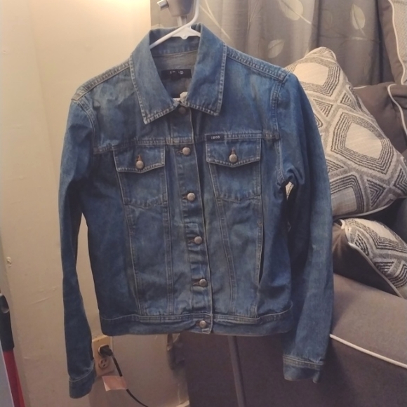 Women's IZOD Jean Coat size  MMM - Picture 1 of 7